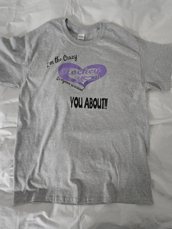 Handmade Tops - Gildan Gray Short Sleeve Tee with Purple Heart 'Hockey Mom' Graphic